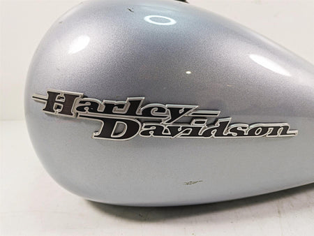 2020 Harley Touring FLHX Street Glide Fuel Gas Petrol Tank - Dented 61356-08 {{ shop.shopifyCountryName }} - Mototech271