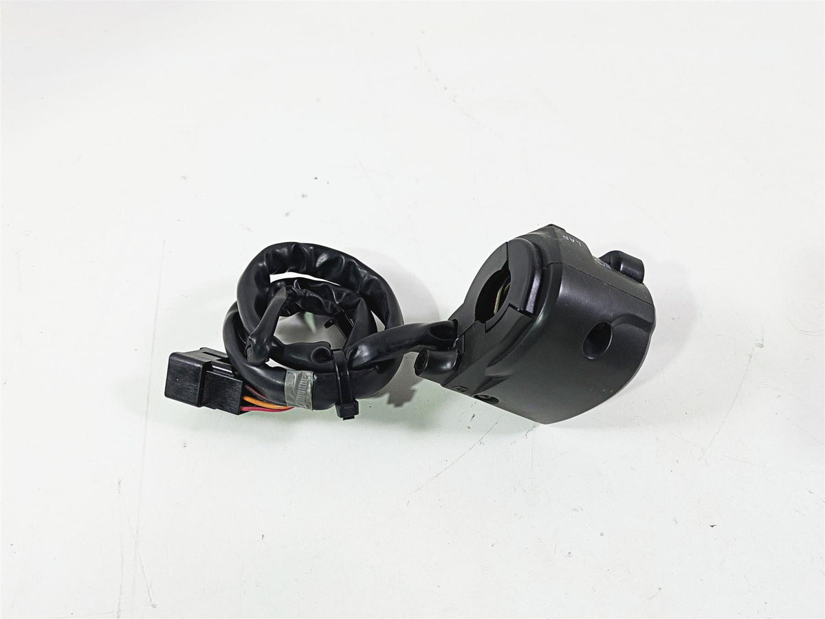 2005 Kawasaki ZX1000 ZX10R Ninja Left Hand Turn Signal Control Switch 46091-0116 {{ shop.shopifyCountryName }} - Mototech271