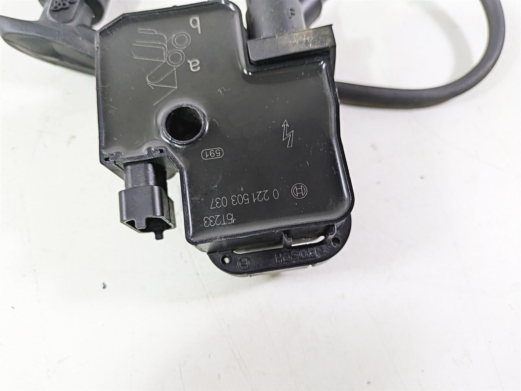 2018 Indian Chieftain Limited Ignition Coil Wires Plugs 4010425 2876049 {{ shop.shopifyCountryName }} - Mototech271