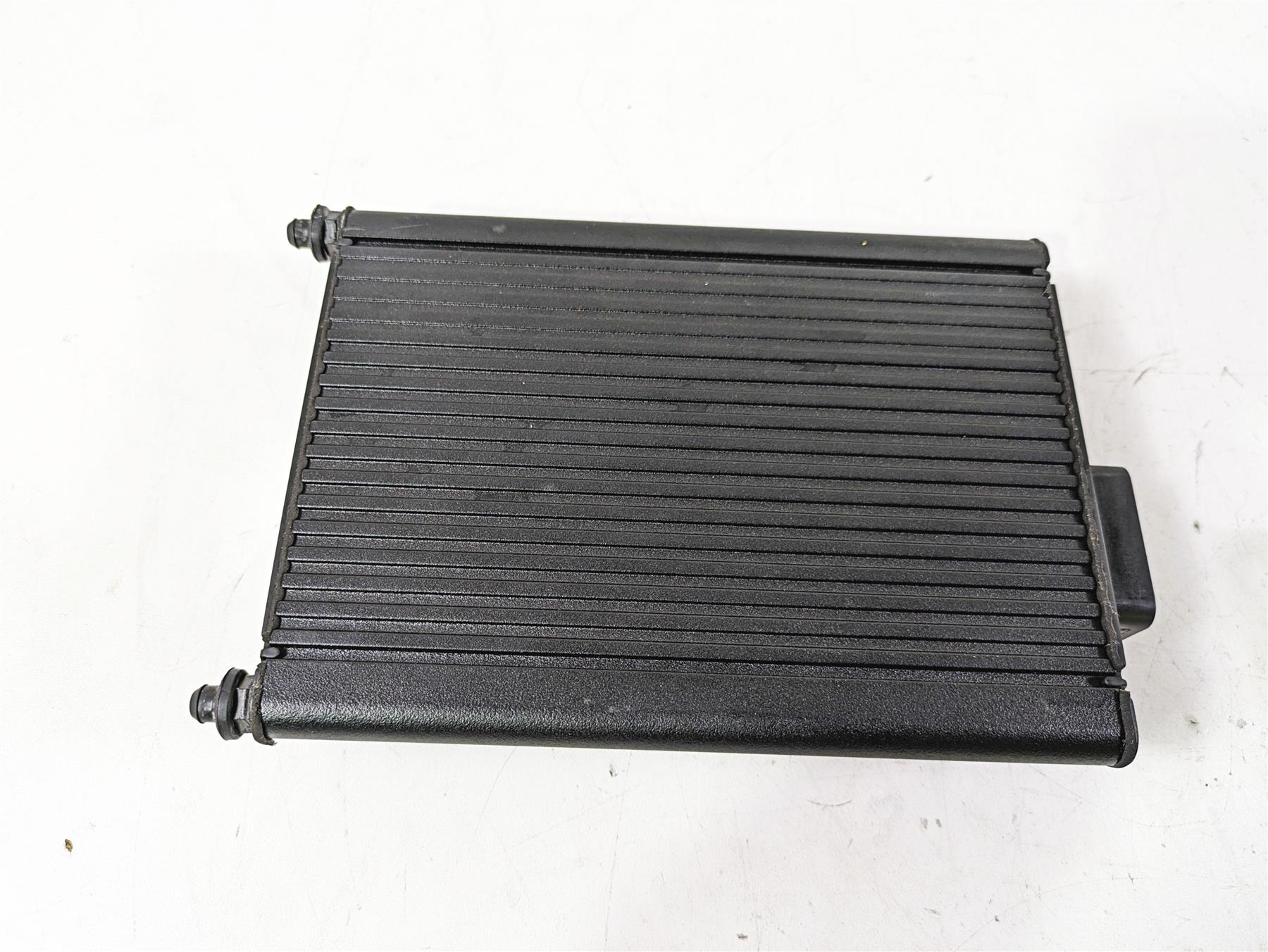 2015 Harley Touring FLHXS Street Glide Boom Audio Stage II Amplifier 76000277A {{ shop.shopifyCountryName }} - Mototech271