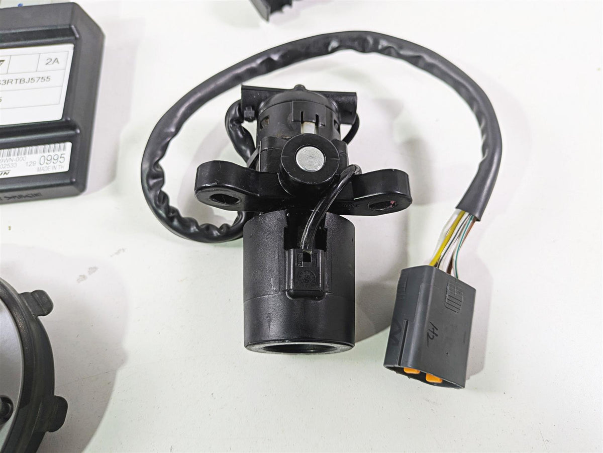 2024 Triumph Street Triple 765 R BT Moto Cdi & Ignition Switch Key Set T1298885 {{ shop.shopifyCountryName }} - Mototech271