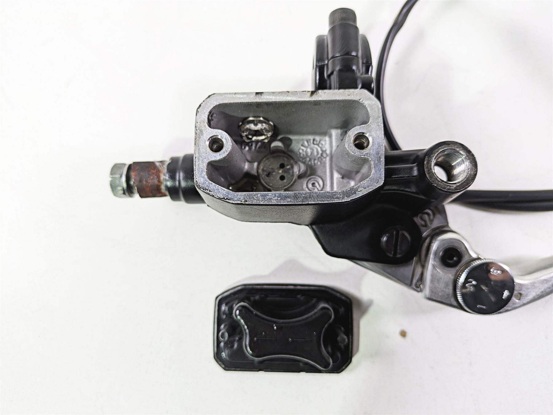 2016 Moto Guzzi Stelvio 1200 8V NTX Brembo Clutch Master Cylinder 978607 {{ shop.shopifyCountryName }} - Mototech271
