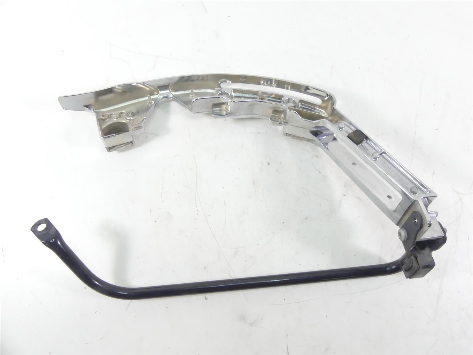 2014 Harley Touring FLHX Street Glide Right Rear Saddlebag Support Stay 90200502 {{ shop.shopifyCountryName }} - Mototech271