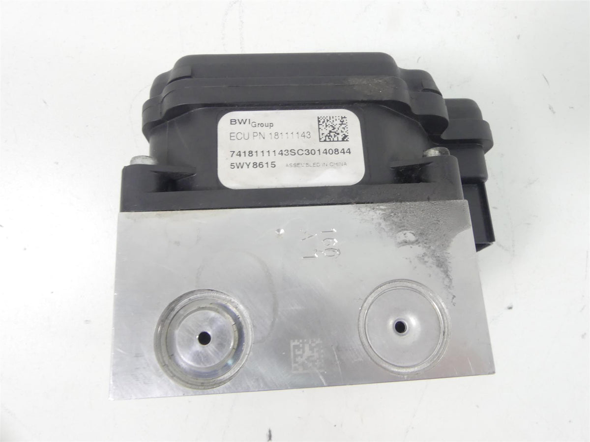 2013 Harley Touring FLHX Street Glide Abs Brake Pump Module Unit Module 40601-08 {{ shop.shopifyCountryName }} - Mototech271
