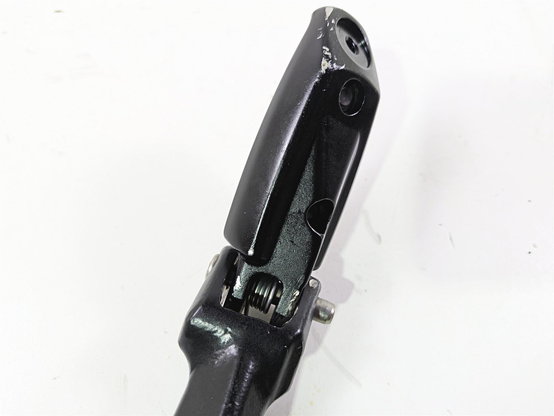 2024 Harley Sportster RH975 S Front Left Mid Footpeg & Link 33600348 {{ shop.shopifyCountryName }} - Mototech271
