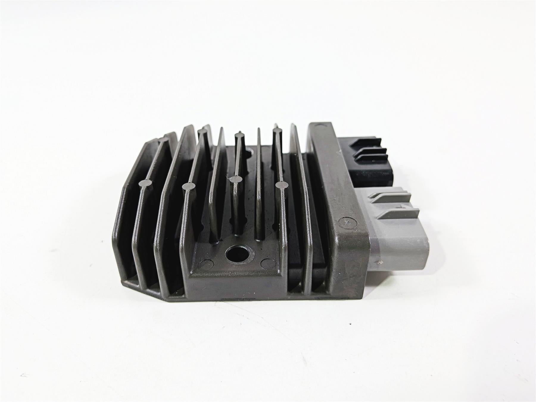 2022 Ducati Panigale V4 S V4S Rectifier Voltage Regulator 54040301B FH020AA-Mototech271