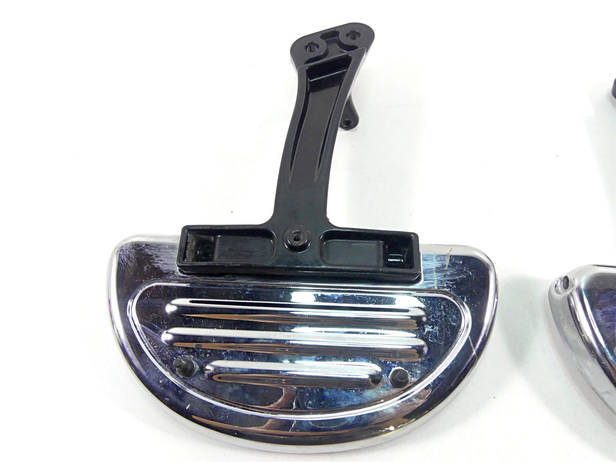 2010 Harley FXDF Dyna Fat Bob Rear Passenger Softail Floor Board Set 49224-06A {{ shop.shopifyCountryName }} - Mototech271