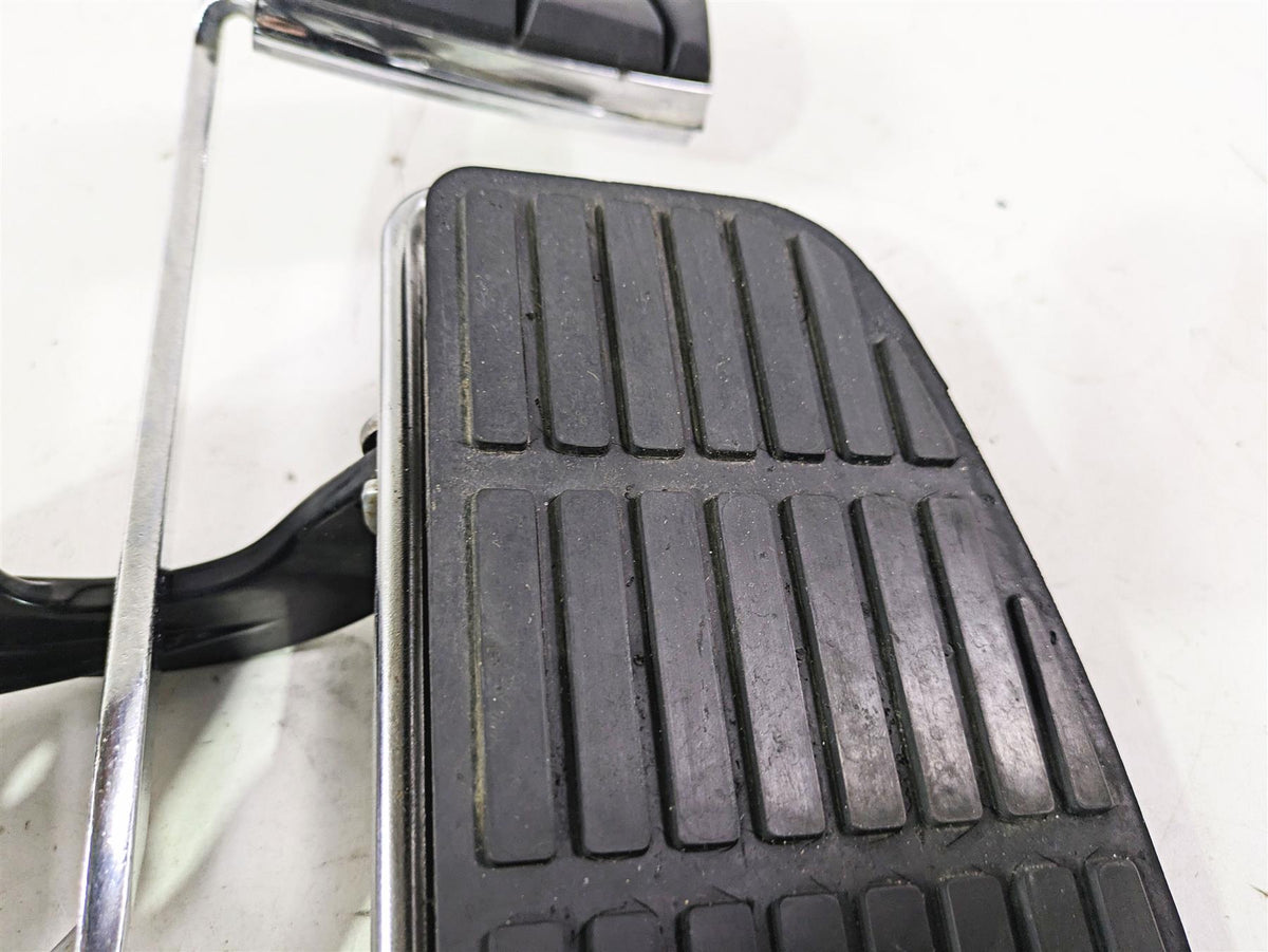 2004 Harley Softail FLSTF Fat Boy Right Floorboard Brake Pedal Set 50600026 {{ shop.shopifyCountryName }} - Mototech271
