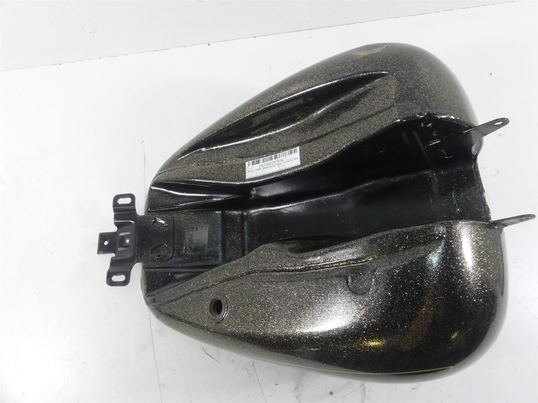 2016 Harley Touring FLTRX Road Glide Hard Candy Fuel Gas Tank - Read 61356-08 {{ shop.shopifyCountryName }} - Mototech271