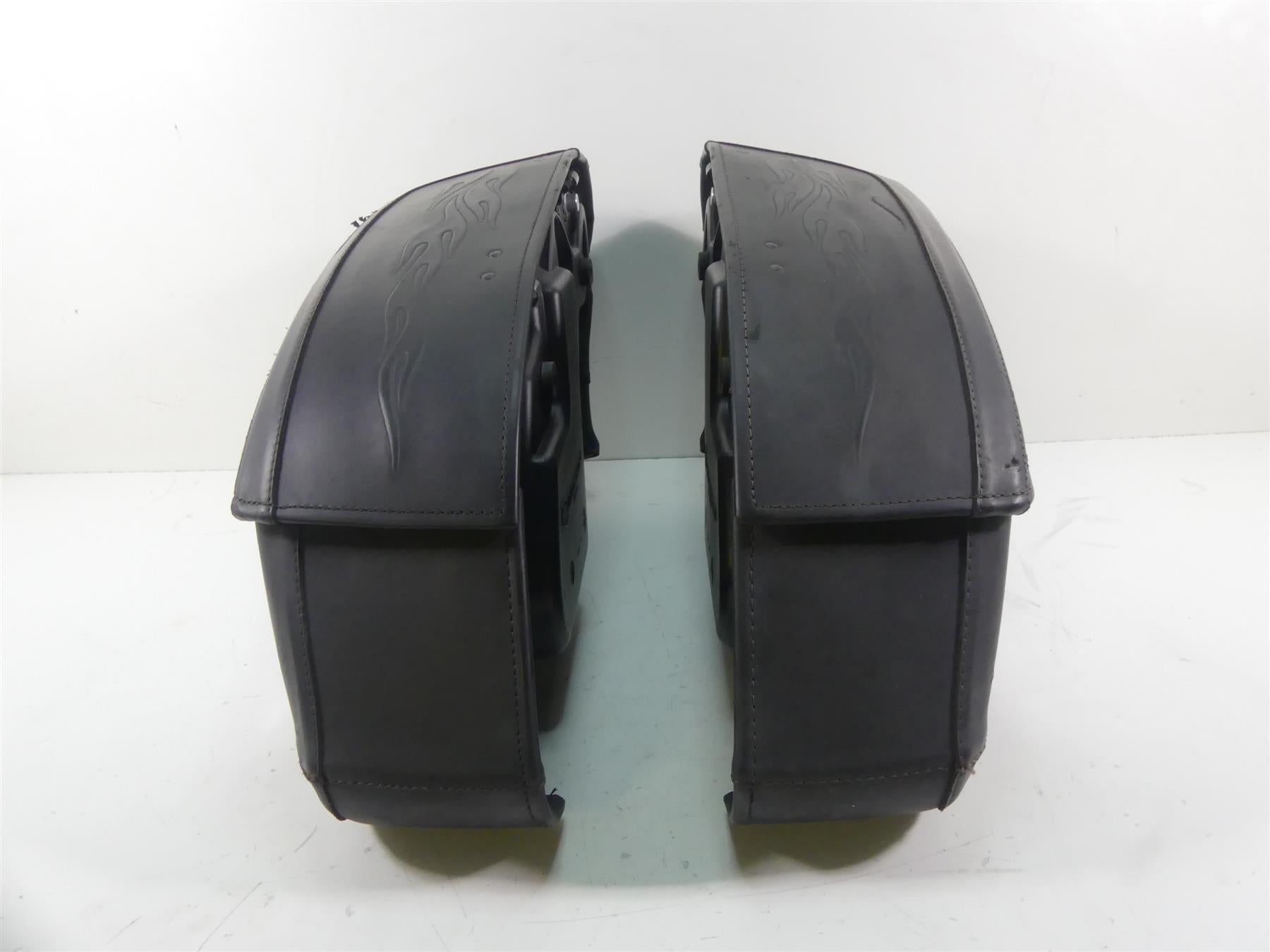 2007 Harley Touring FLHR SE CVO Road King Saddlebag Saddle Bag Set 88221-07 {{ shop.shopifyCountryName }} - Mototech271