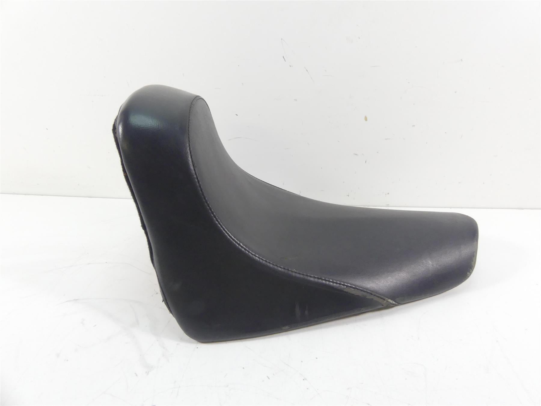 Harley Davidson Softail Custom Front Rider Low Solo Saddle Seat {{ shop.shopifyCountryName }} - Mototech271