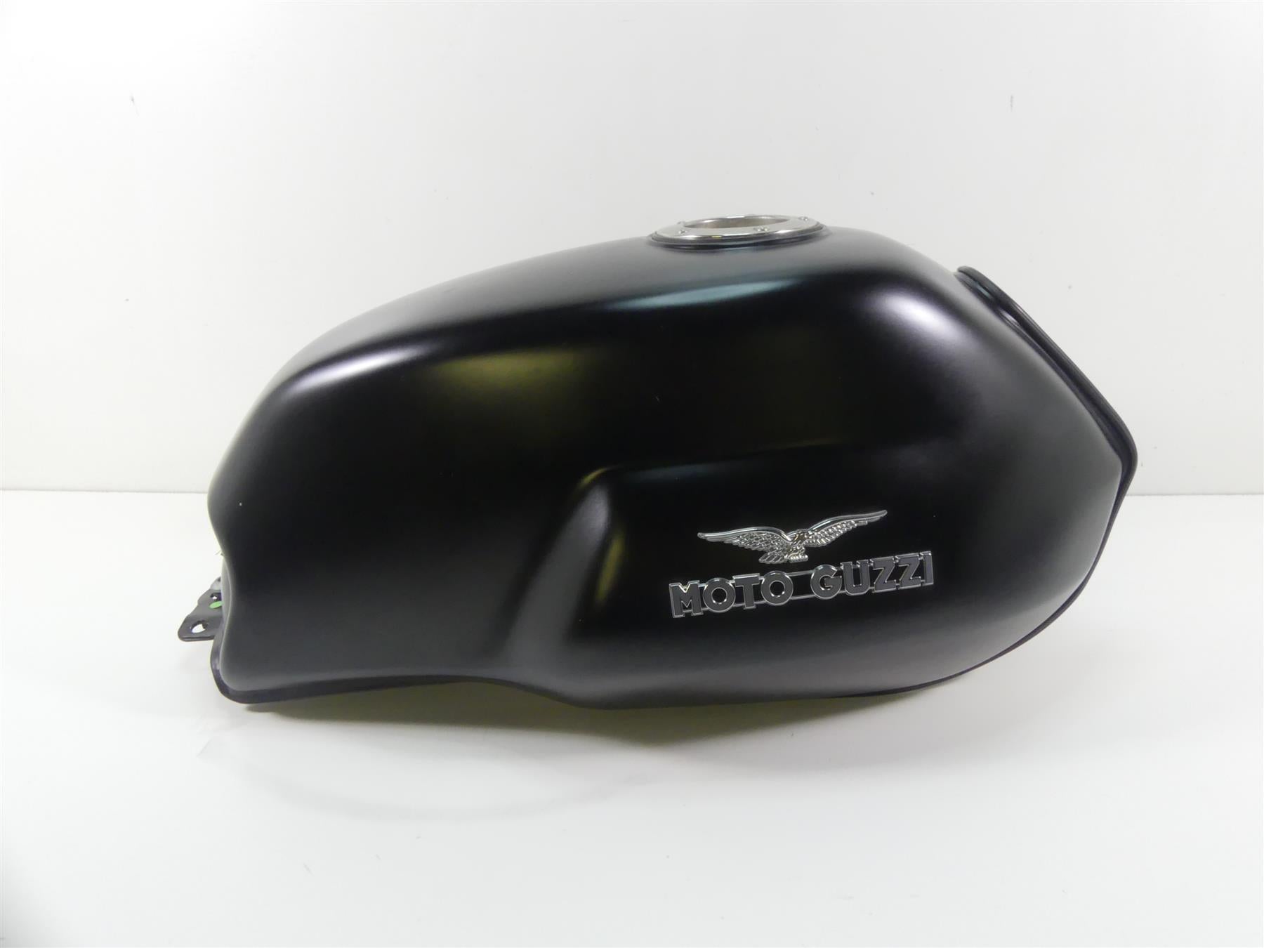 2016 Moto Guzzi V7 II Special 750 Fuel Gas Tank Reservoir - Read 2H000020000XN2 {{ shop.shopifyCountryName }} - Mototech271