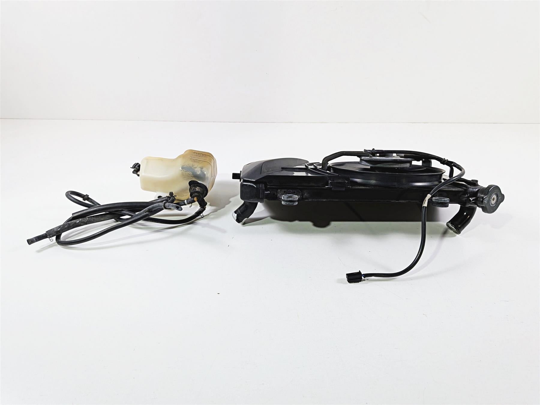 2012 Yamaha XT1200 Super Tenere Radiator Fan Reservoir Hoses Set 23P-12461-00-00 {{ shop.shopifyCountryName }} - Mototech271