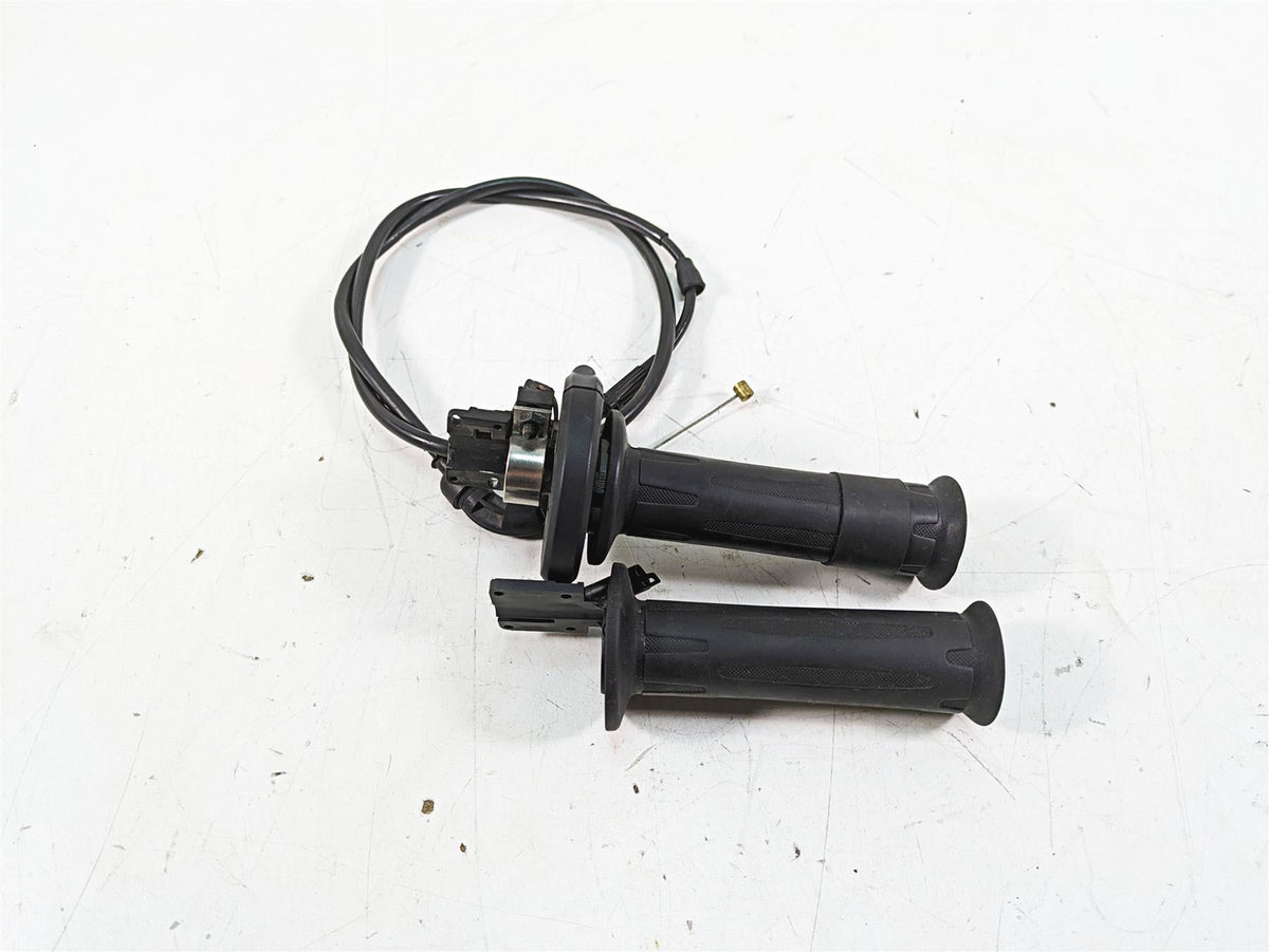 2007 BMW R1200GS K255 Adv Heated Hand Grips Throttle Cable Set 61317727067 {{ shop.shopifyCountryName }} - Mototech271