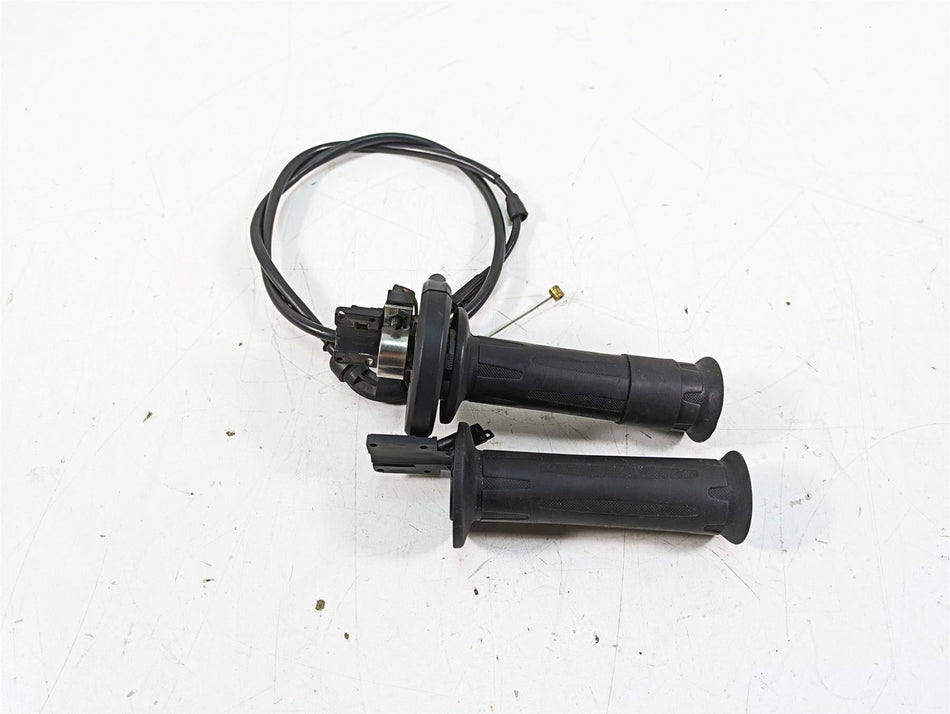 2007 BMW R1200GS K255 Adv Heated Hand Grips Throttle Cable Set 61317727067 {{ shop.shopifyCountryName }} - Mototech271