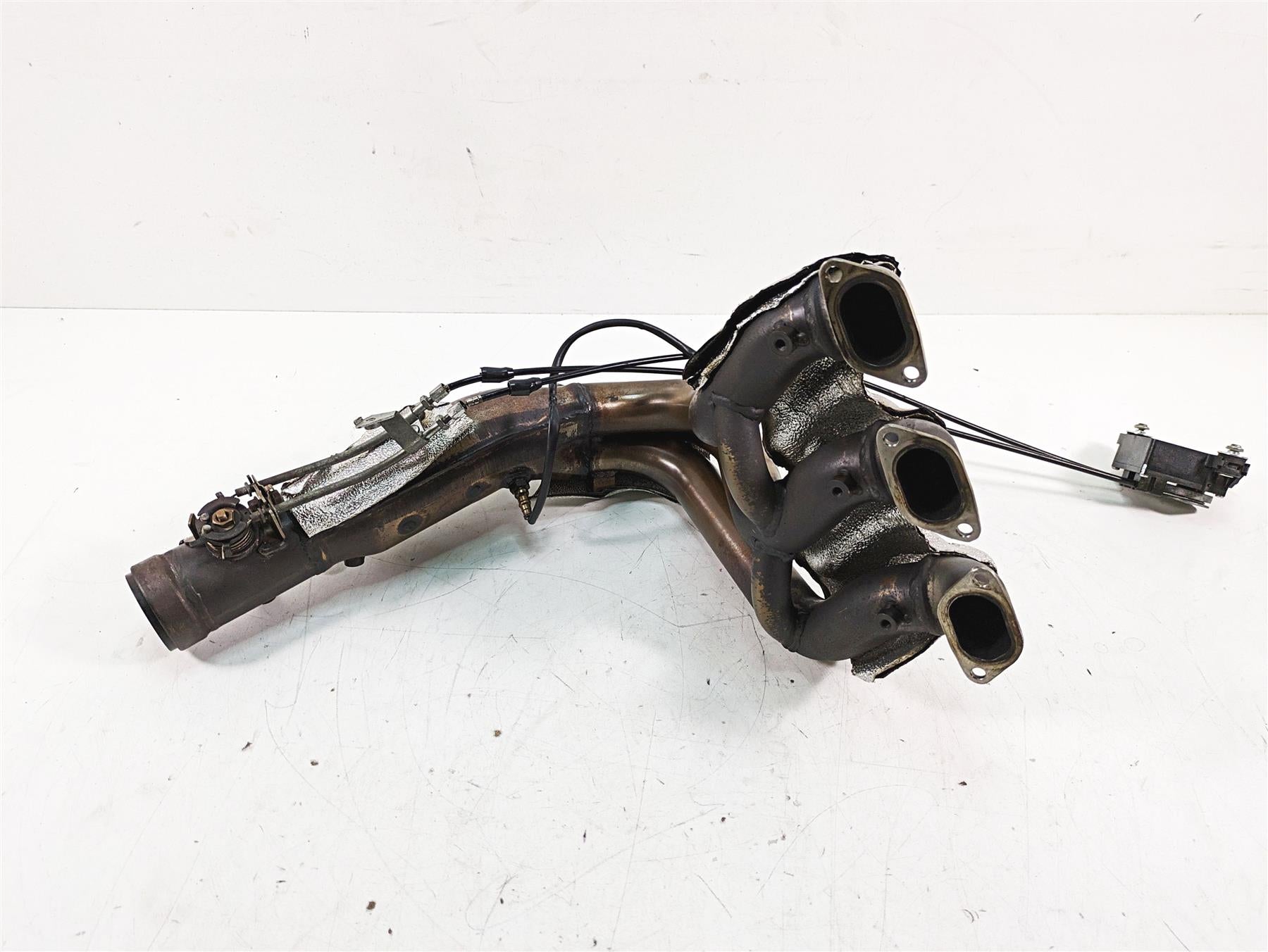 2013 MV Agusta F3 675 ERA Exhaust Header & Valve Actuator - Read 8A00B5825 | Mototech271