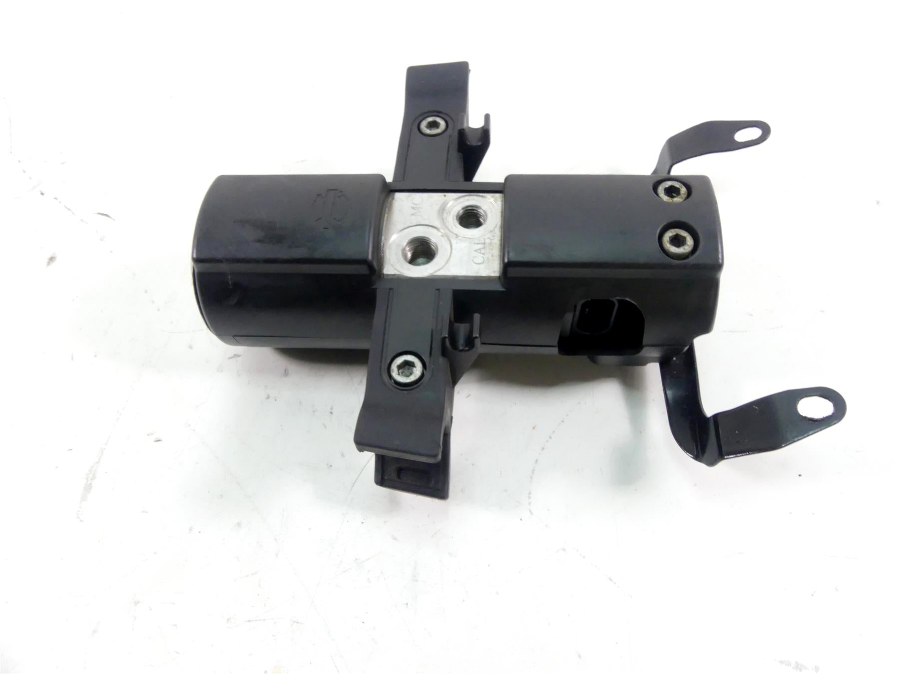 2017 Harley Softail FXSB Breakout Front Abs Pump Module Unit 41100037A {{ shop.shopifyCountryName }} - Mototech271