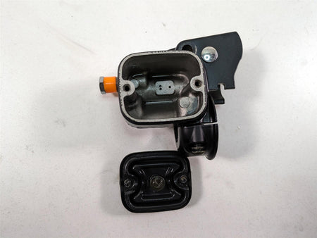 2000 Harley Dyna FXDL Low Rider Front Brake Master Cylinder 11/16" 41700737 {{ shop.shopifyCountryName }} - Mototech271