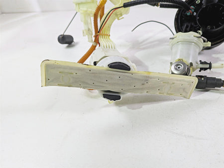 2021 Harley Touring FLTRX Road Glide Fuel Gas Petrol Pump - Read 75069-08D {{ shop.shopifyCountryName }} - Mototech271