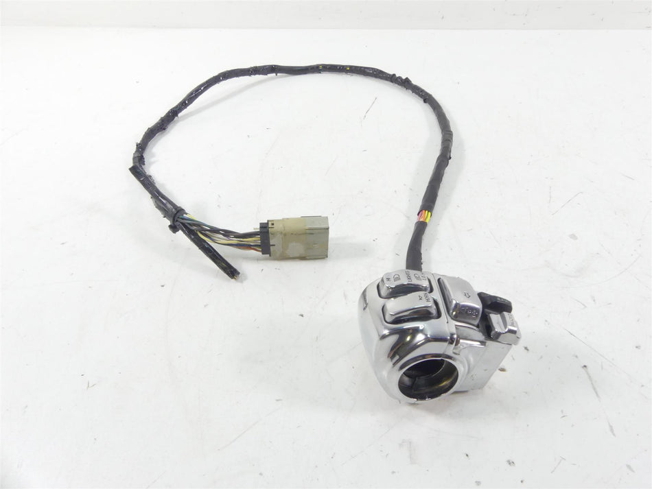 2013 Harley Touring FLHX Street Glide Left Chrome Control Switch -Read 71682-06A {{ shop.shopifyCountryName }} - Mototech271