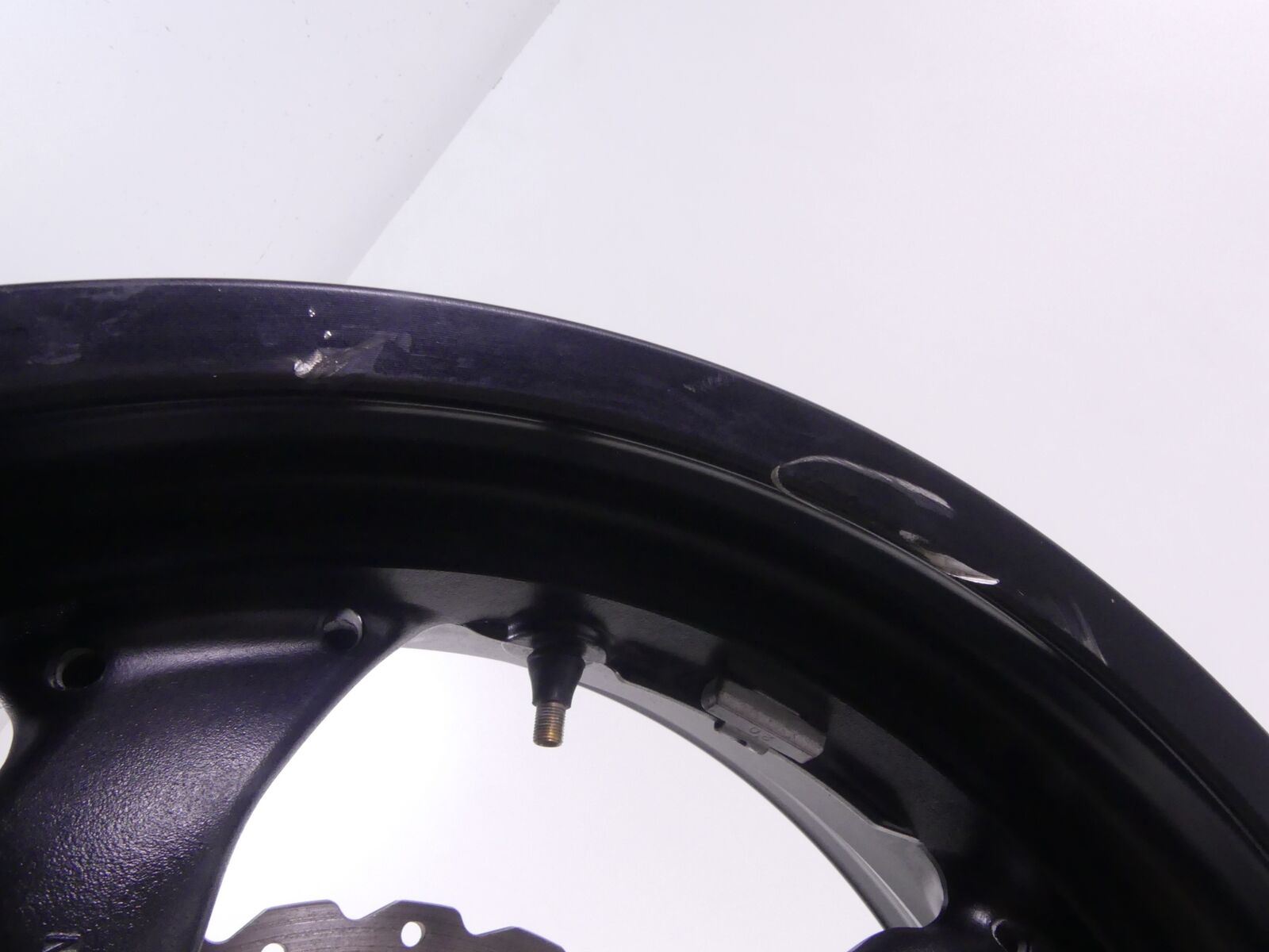 2019 Yamaha VMX17 V-Max 1700 Straight Rear Wheel Rim 18x6 2S3-25338-00-98 {{ shop.shopifyCountryName }} - Mototech271