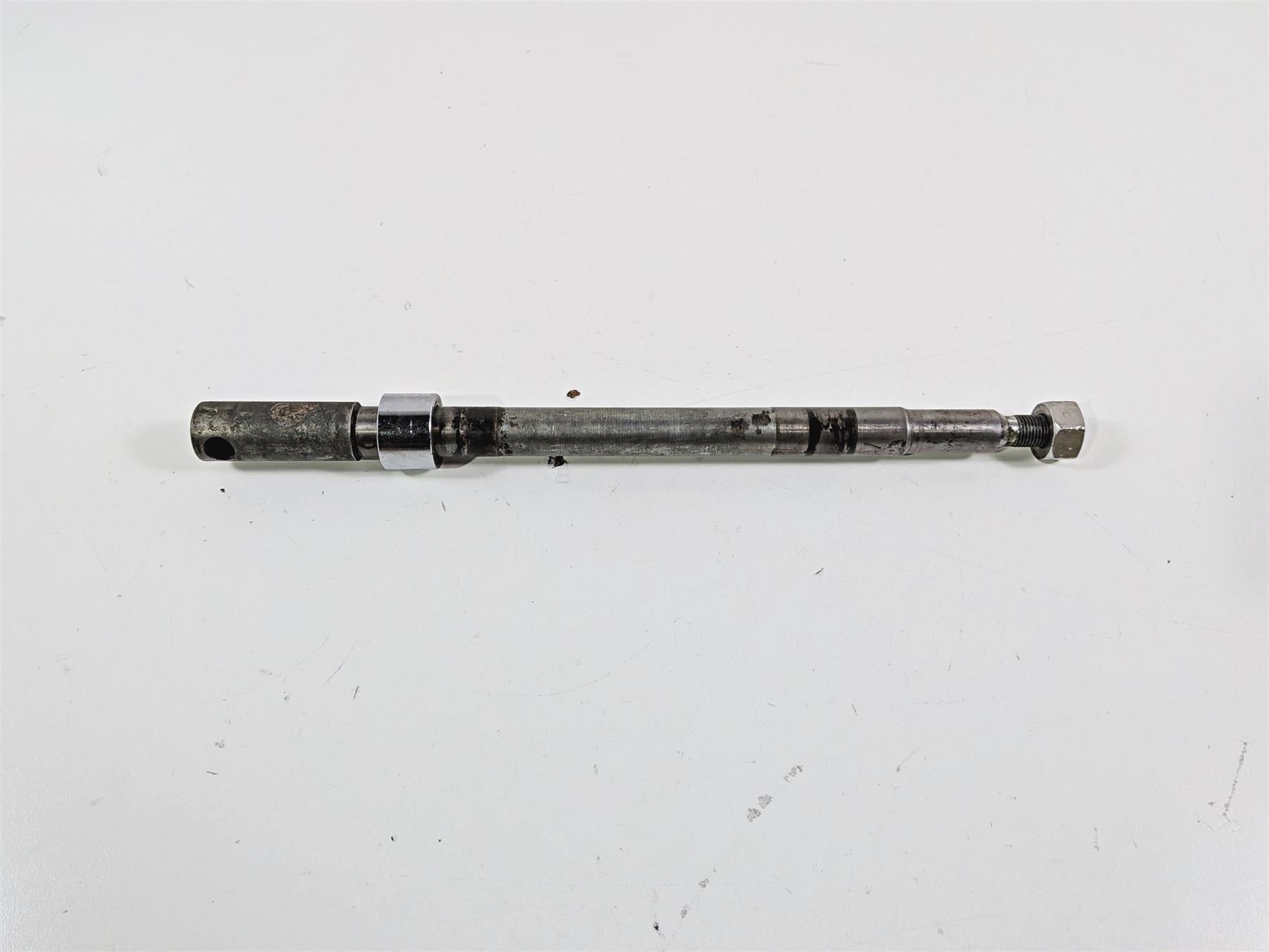 1993 Harley Touring FLHTCU Electra Glide Front Wheel Spindle Axle 3/4