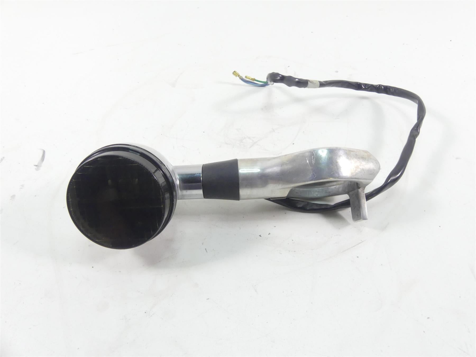 2002 Honda VTX1800 C Front Right Blinker Turn Signal & Clamp  33400-MBH-672 | Mototech271