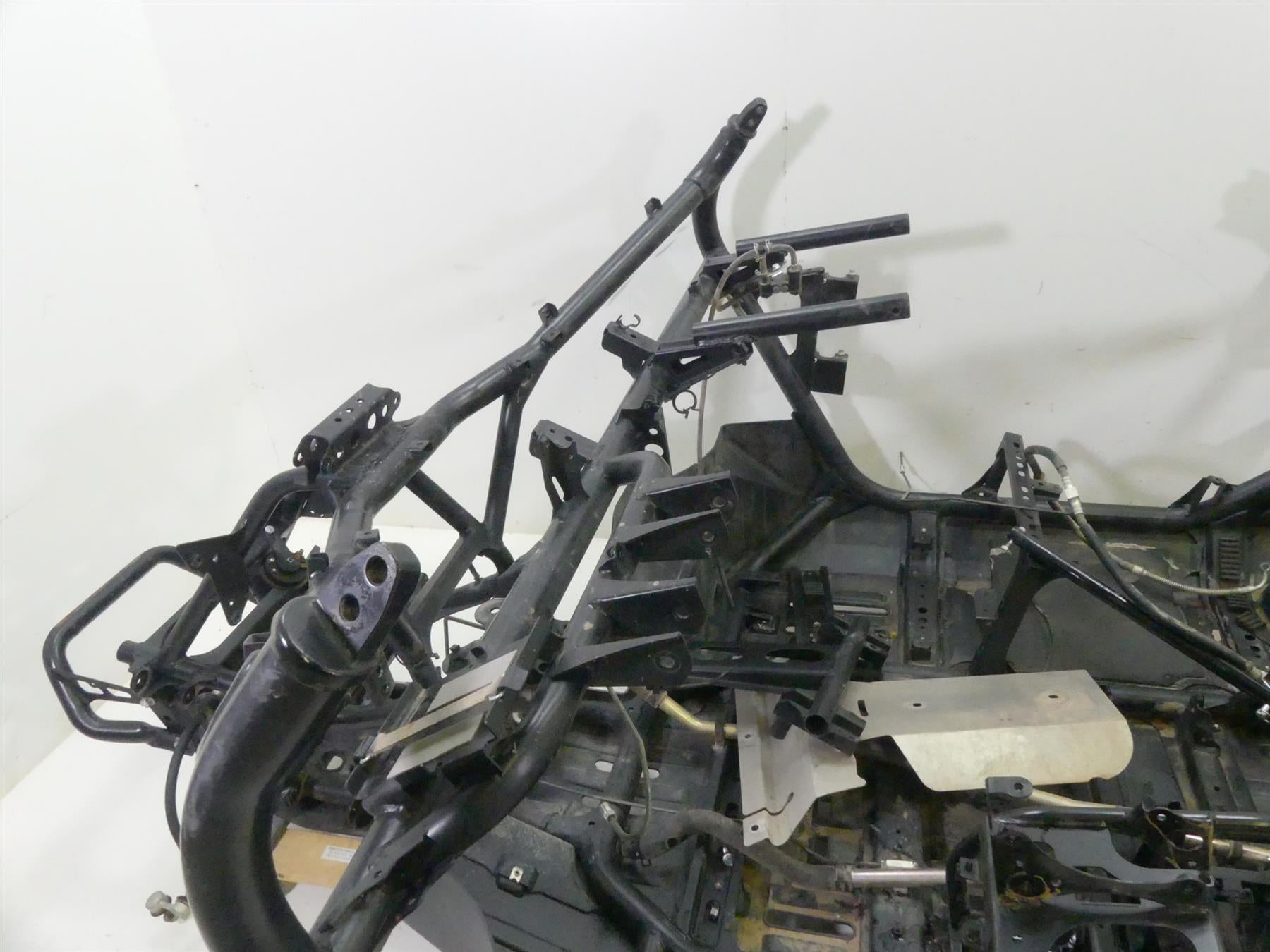 2018 Yamaha YXZ1000R EPS SS Straight Main Chassis + Doors - Slvg 2HC-F1110-50-00 {{ shop.shopifyCountryName }} - Mototech271
