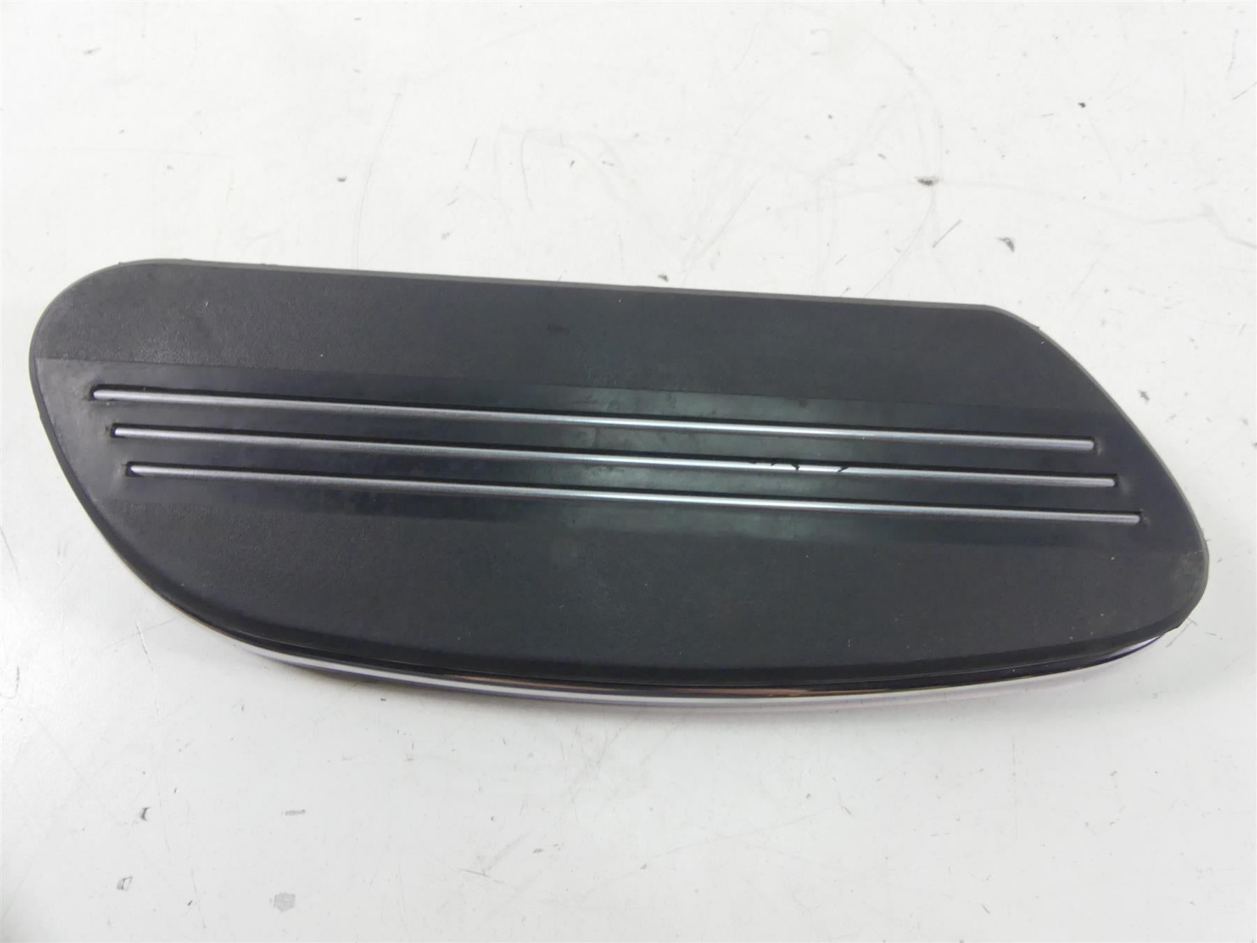 2013 Harley Touring FLHX Street Glide Right Rider Driver Floor Board 50518-09 {{ shop.shopifyCountryName }} - Mototech271