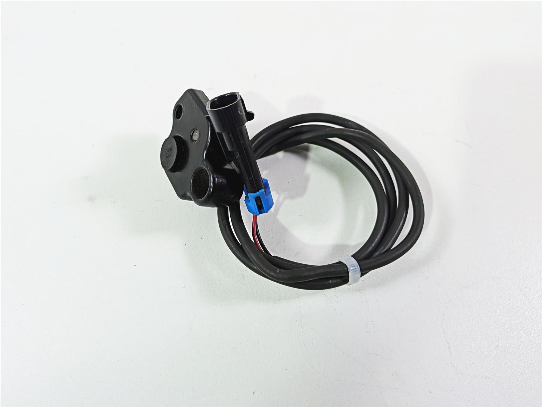 2016 Indian Chief Classic Front Abs Wheel Speed Sensor 4013251 {{ shop.shopifyCountryName }} - Mototech271