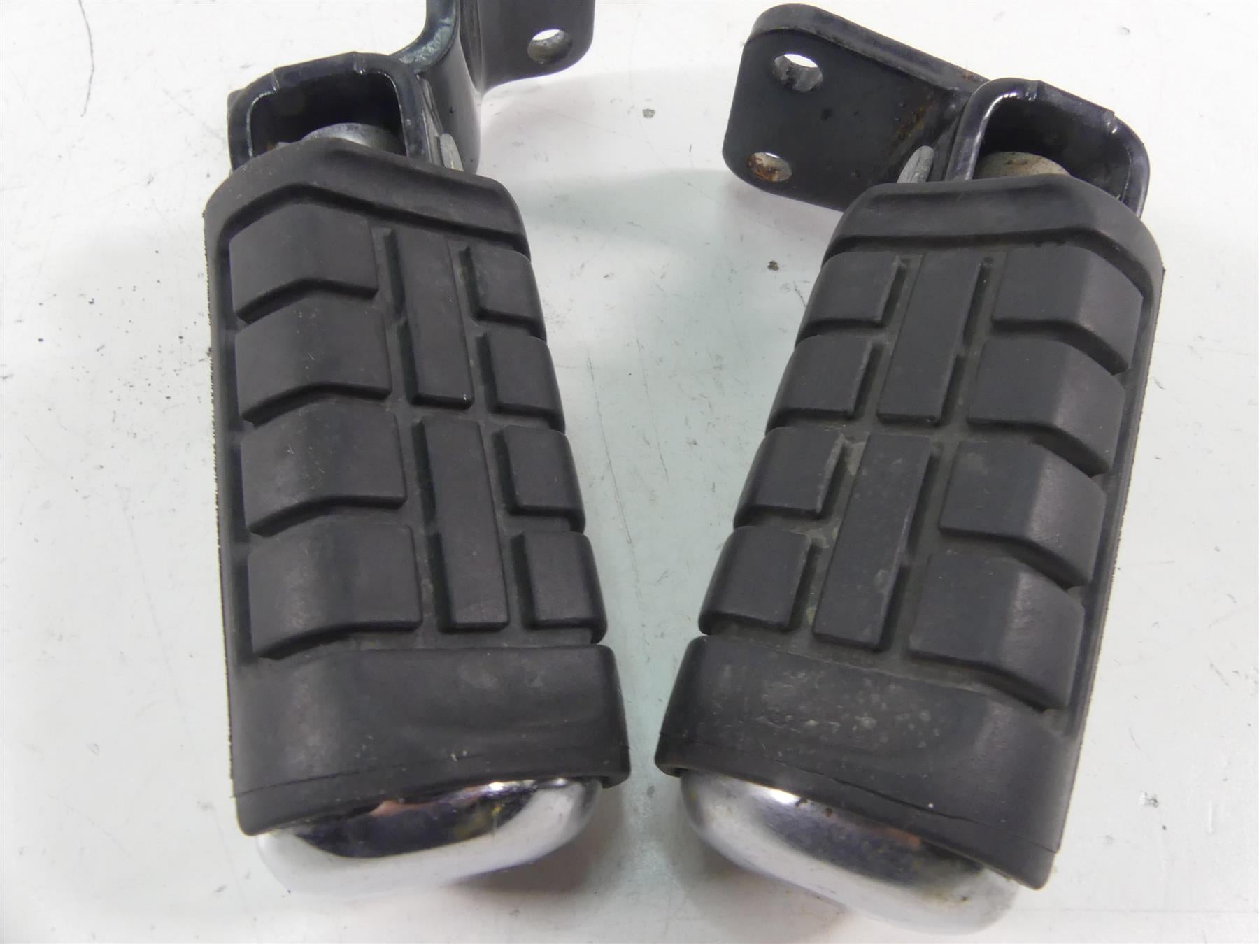 2003 Honda VTX1800 C Rear Passenger Footpeg Set 50680-MCH-000 50685-MCH-000 {{ shop.shopifyCountryName }} - Mototech271