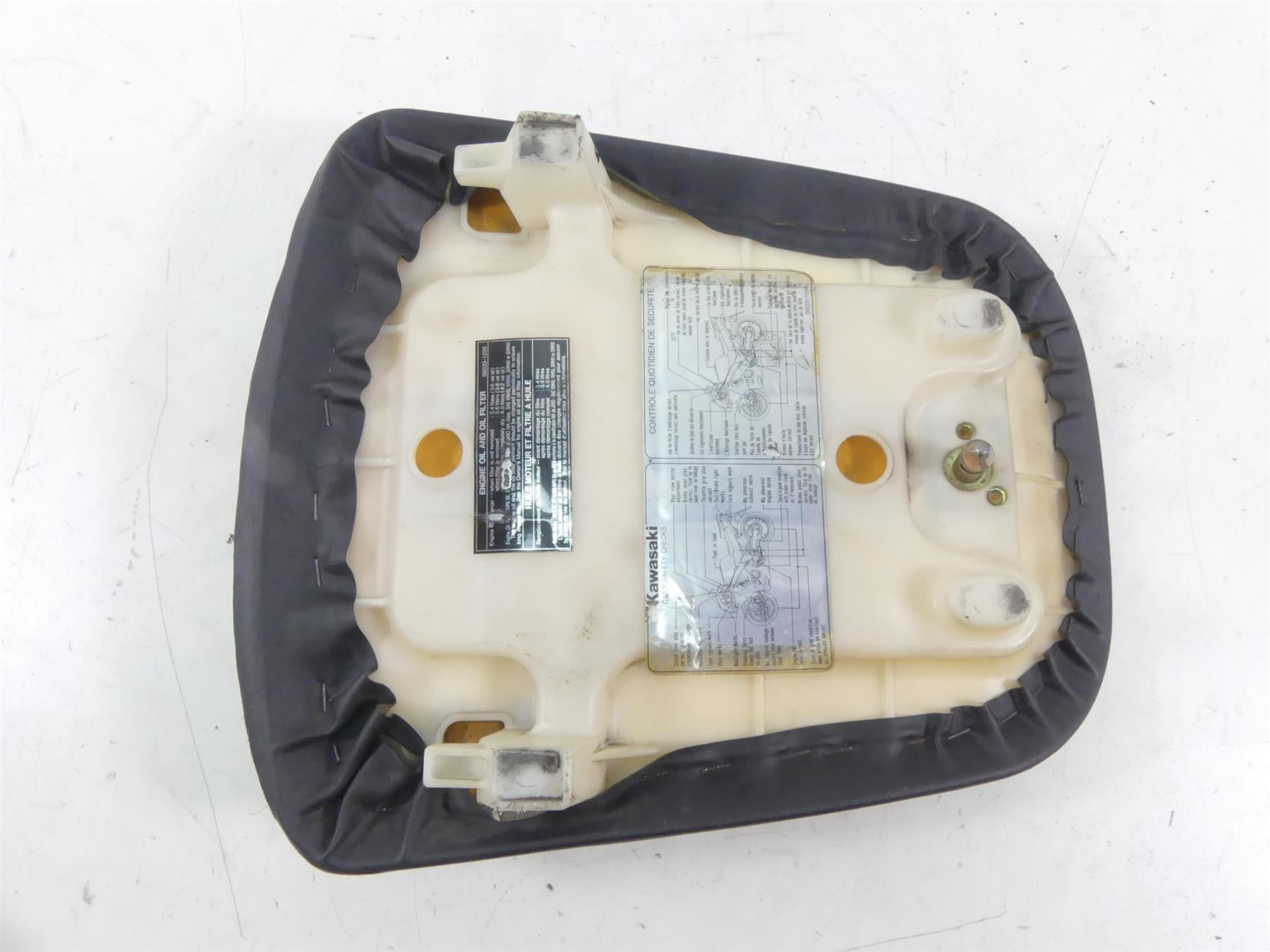 2001 Kawasaki ZX600J2 ZX6R Ninja Rear Passenger Saddle Seat 53001-1866 {{ shop.shopifyCountryName }} - Mototech271