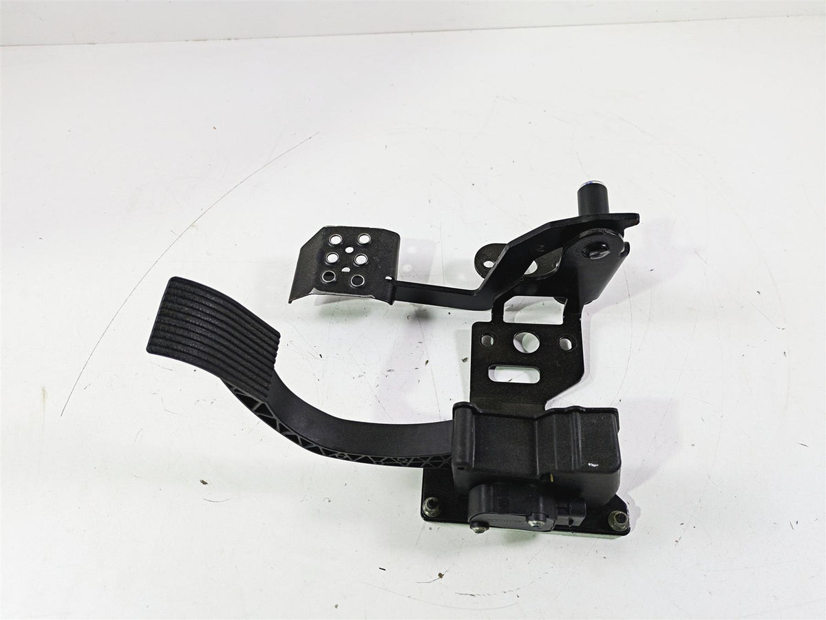 2022 Polaris Ranger 1000 Premium Accelerator & Brake Pedal + Mount 4080107 {{ shop.shopifyCountryName }} - Mototech271