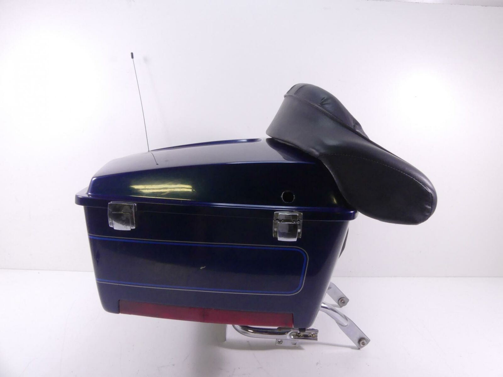 2000 Harley Touring FLHTCI Electra Glide Rear Trunk Luggage Box - Read 79041-90 {{ shop.shopifyCountryName }} - Mototech271