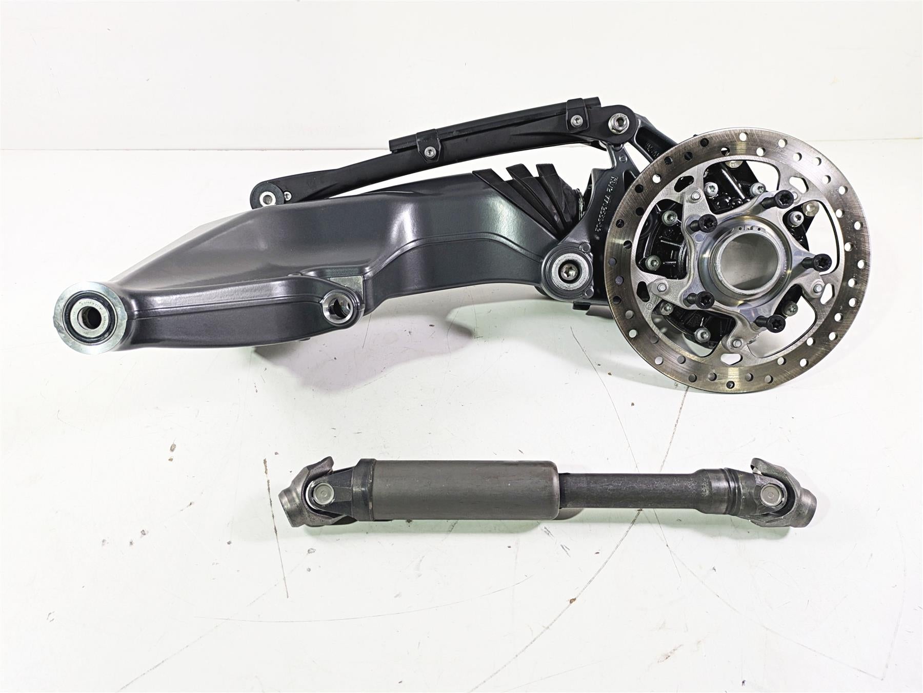 2015 BMW R nineT K21 Differential Swingarm Drive Shaft 32/11 -591 Mi 33118526831