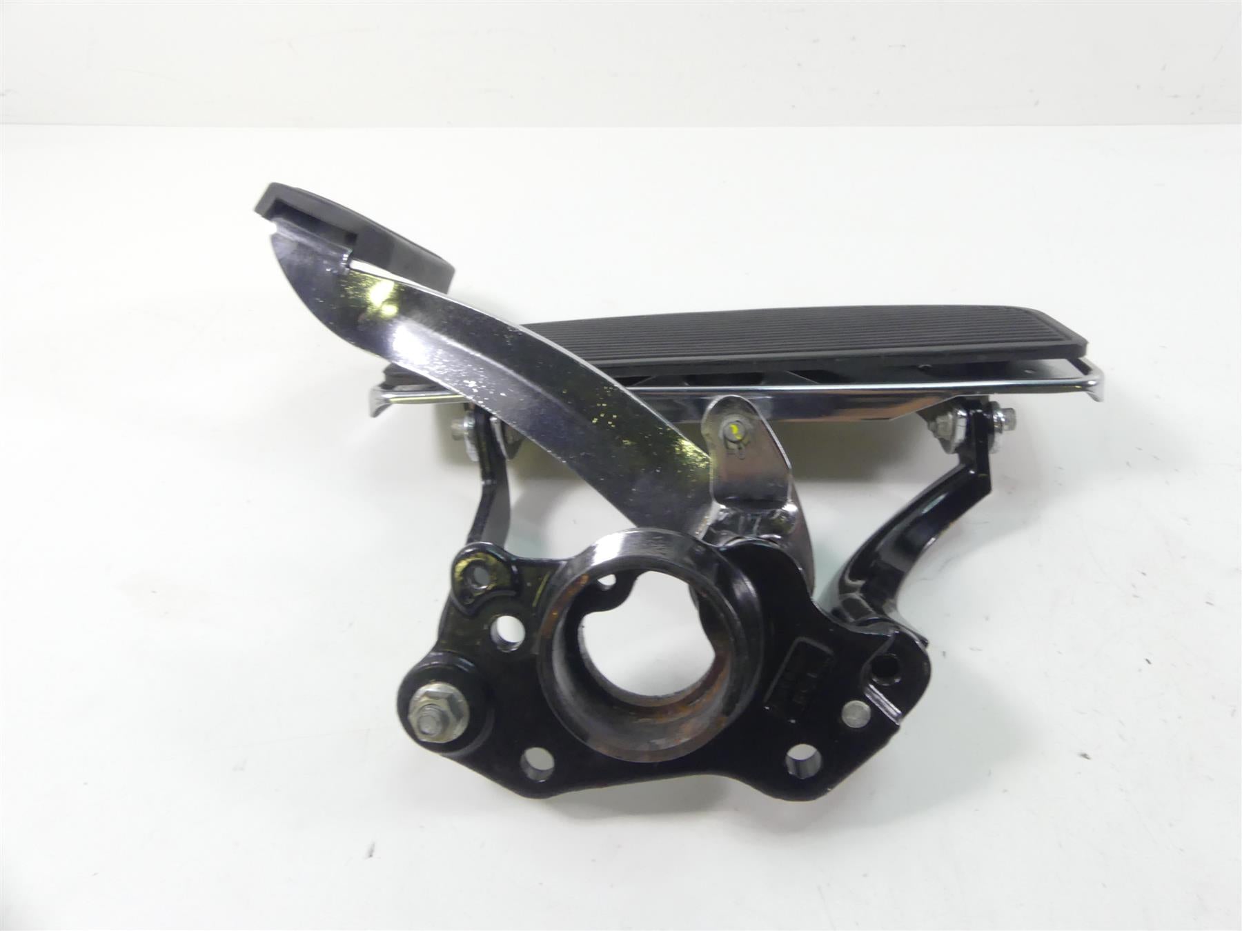 2014 Harley Touring FLHTK Electra Glide Right Floor Board Brake Pedal 50621-06 {{ shop.shopifyCountryName }} - Mototech271