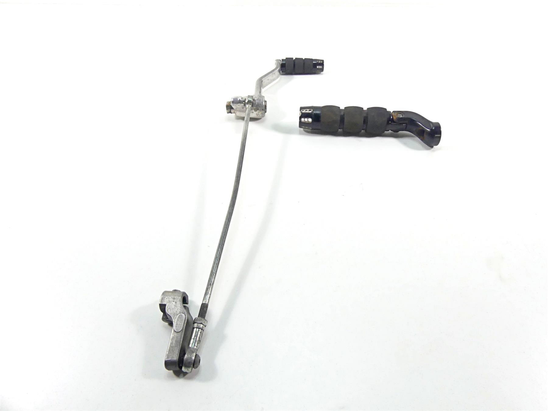 2014 Harley VRSCF Muscle V-Rod Left Front Footpeg & Shifter Parts Set 54046-12 | Mototech271