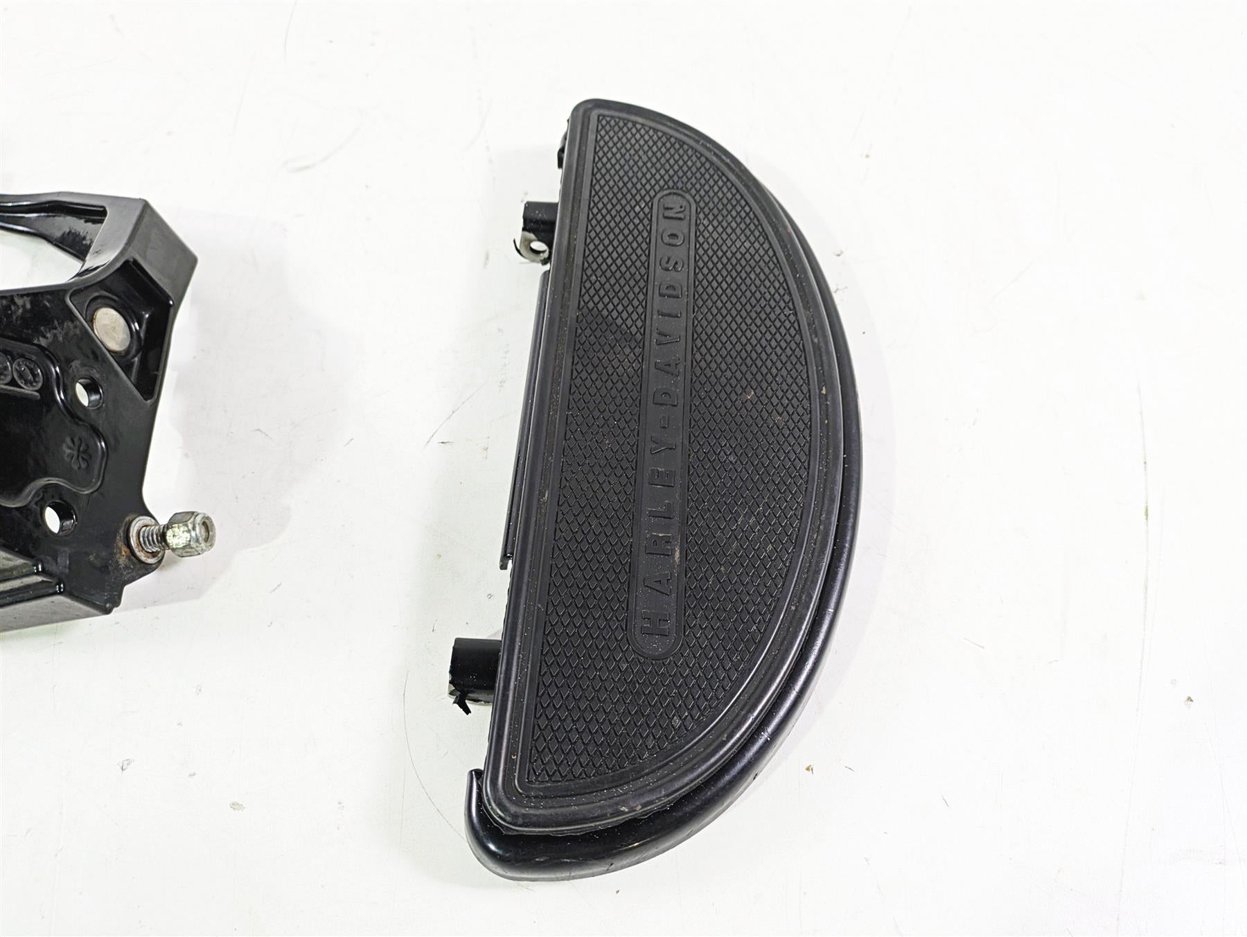 2008 Harley FLSTSB Cross Bones Left Right Floor Board & Mount Set 50600026 {{ shop.shopifyCountryName }} - Mototech271