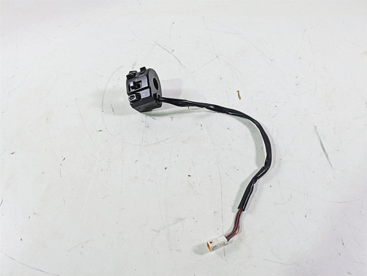2009 Ducati Monster 1100 S Left Hand Light Horn Control Switch 65110101A {{ shop.shopifyCountryName }} - Mototech271