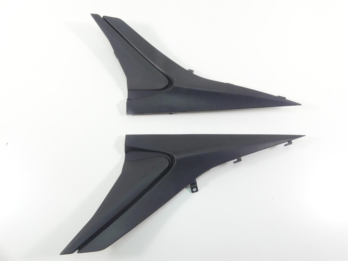 2021 Aprilia Tuono 660 RS660 Under Seat Infill Cover Fairings 2B006645 2B006646 {{ shop.shopifyCountryName }} - Mototech271