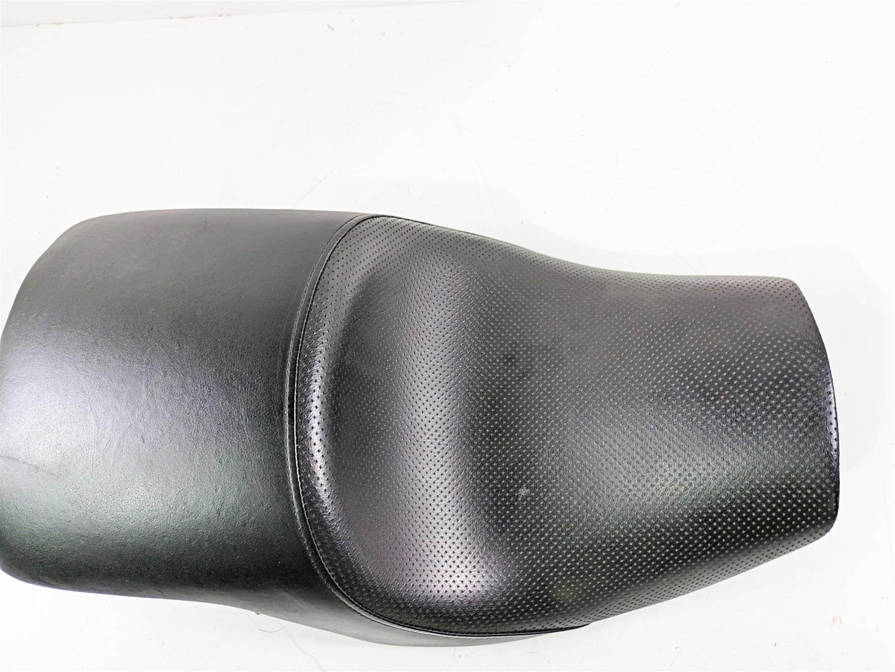 2010 Harley VRSCF Muscle Rod Front Rider Driver Bitchin Seat Saddle 09-15VRSCF {{ shop.shopifyCountryName }} - Mototech271