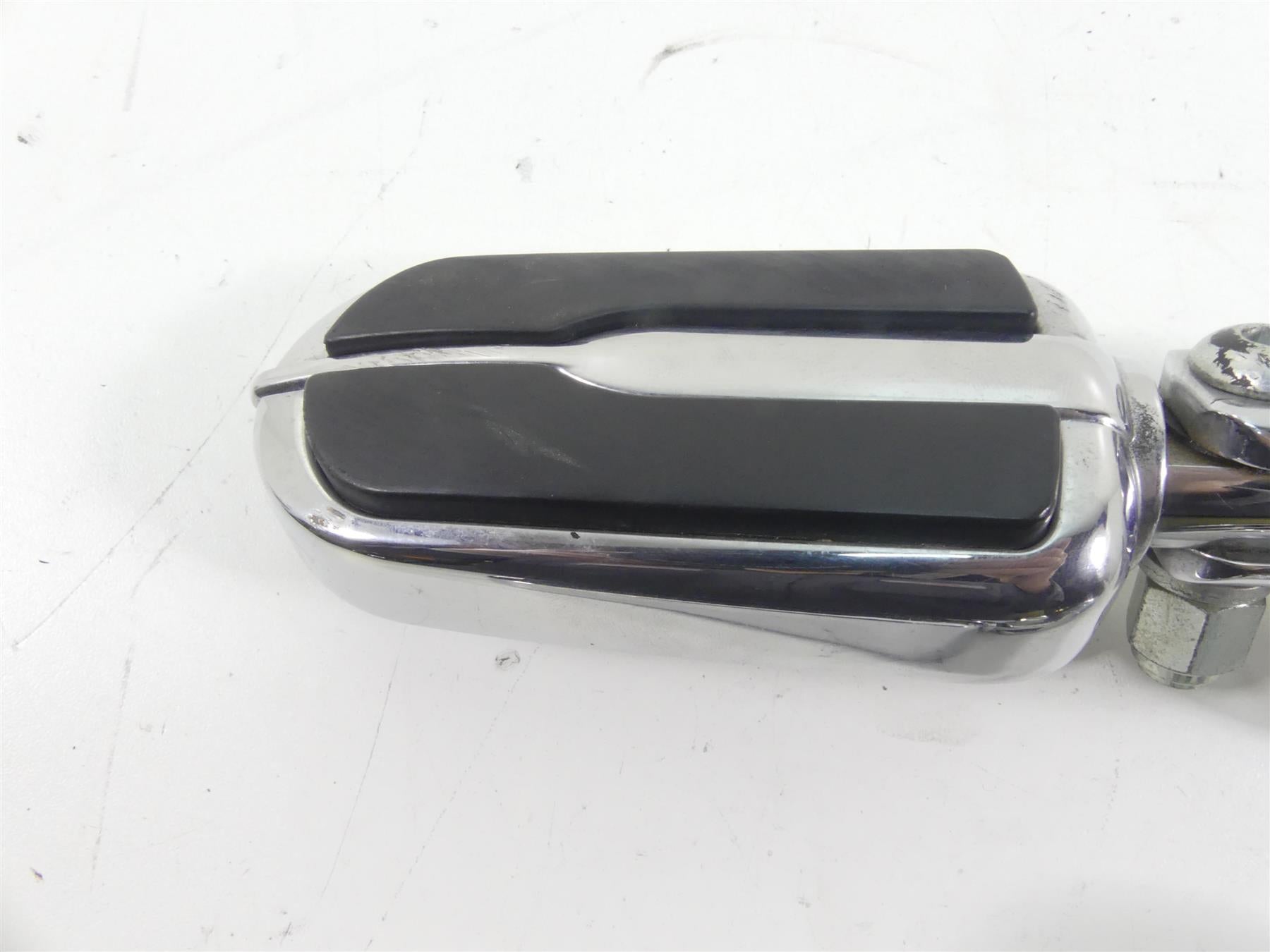 2009 Harley FLHTCU SE4 CVO E-Glide Oem Highway Footpeg Foot Peg Set 50988-02A {{ shop.shopifyCountryName }} - Mototech271