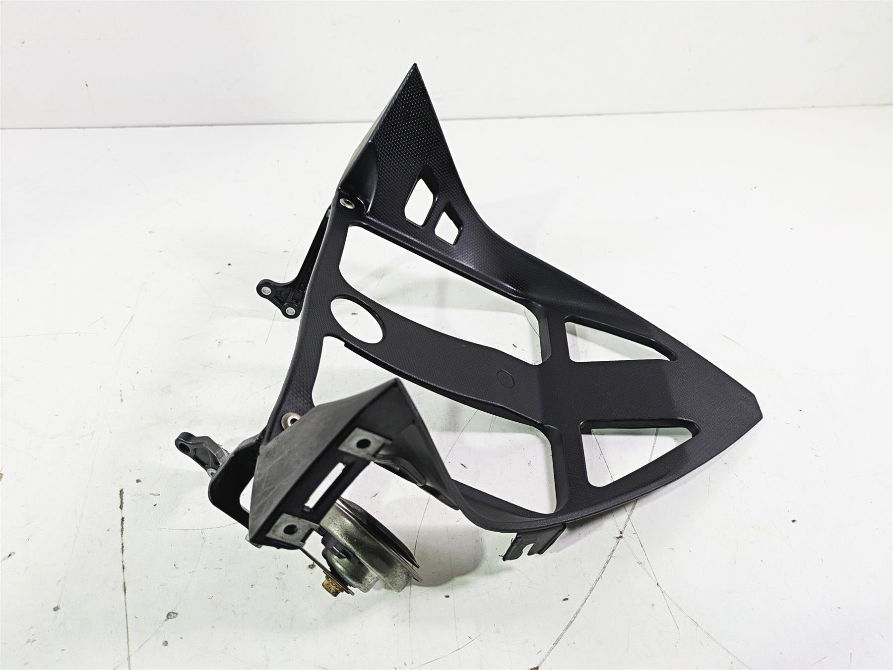 2008 Aprilia RSVR 1000 Factory Oil Cooler Scoop Ram Cover Fairing 106412 {{ shop.shopifyCountryName }} - Mototech271