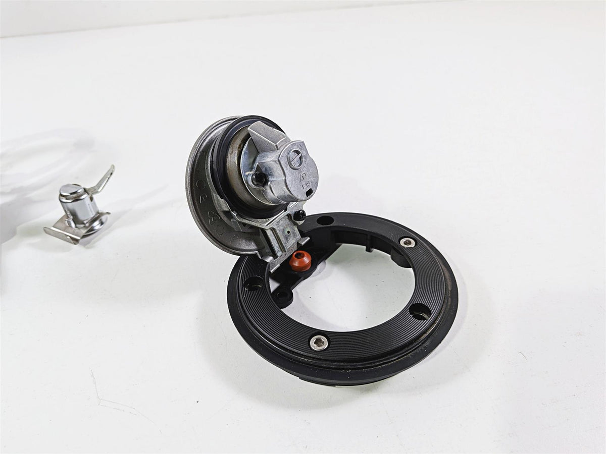 2025 Yamaha YZF R7 Ignition Switch Key Set Gas Cap Seat Lock BEB-82501-01-00 {{ shop.shopifyCountryName }} - Mototech271