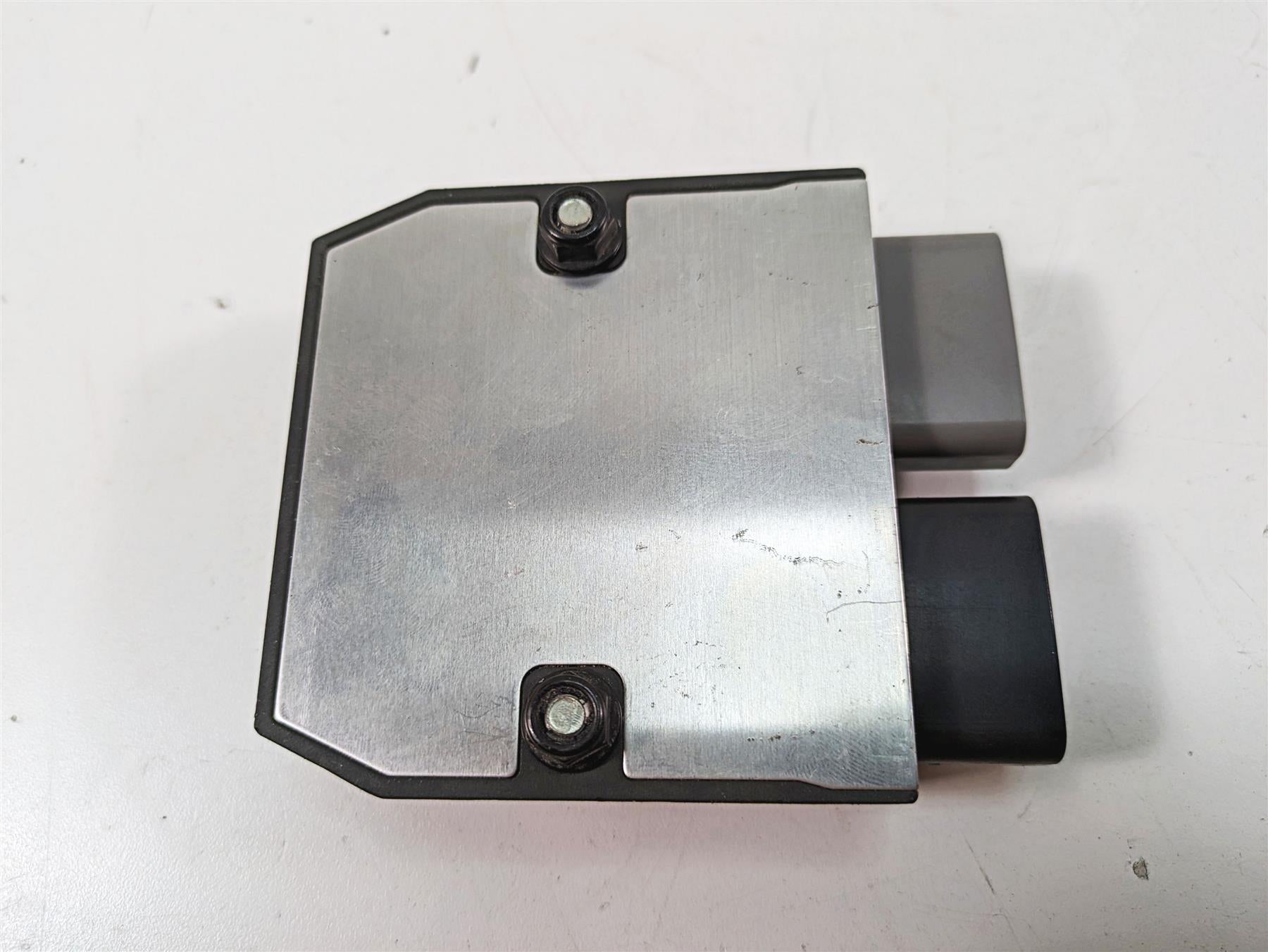 2020 Ducati Hypermotard 950 SP Rectifier Voltage Regulator SH821AA 54040321A {{ shop.shopifyCountryName }} - Mototech271