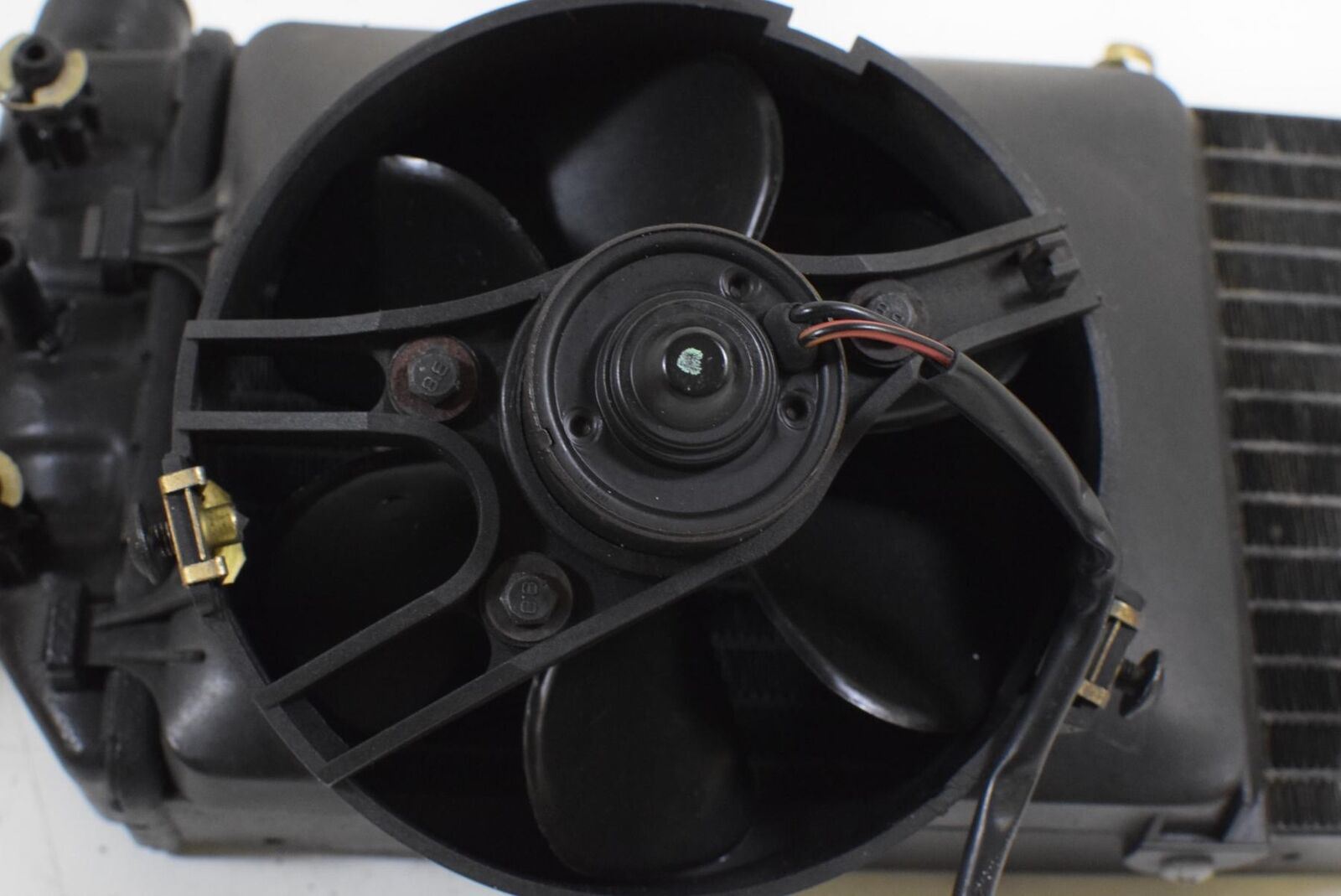 09 BMW K1200LT K1200 LT 89V3 Left Radiator Fan Hoses Reservoir 17111464875 {{ shop.shopifyCountryName }} - Mototech271