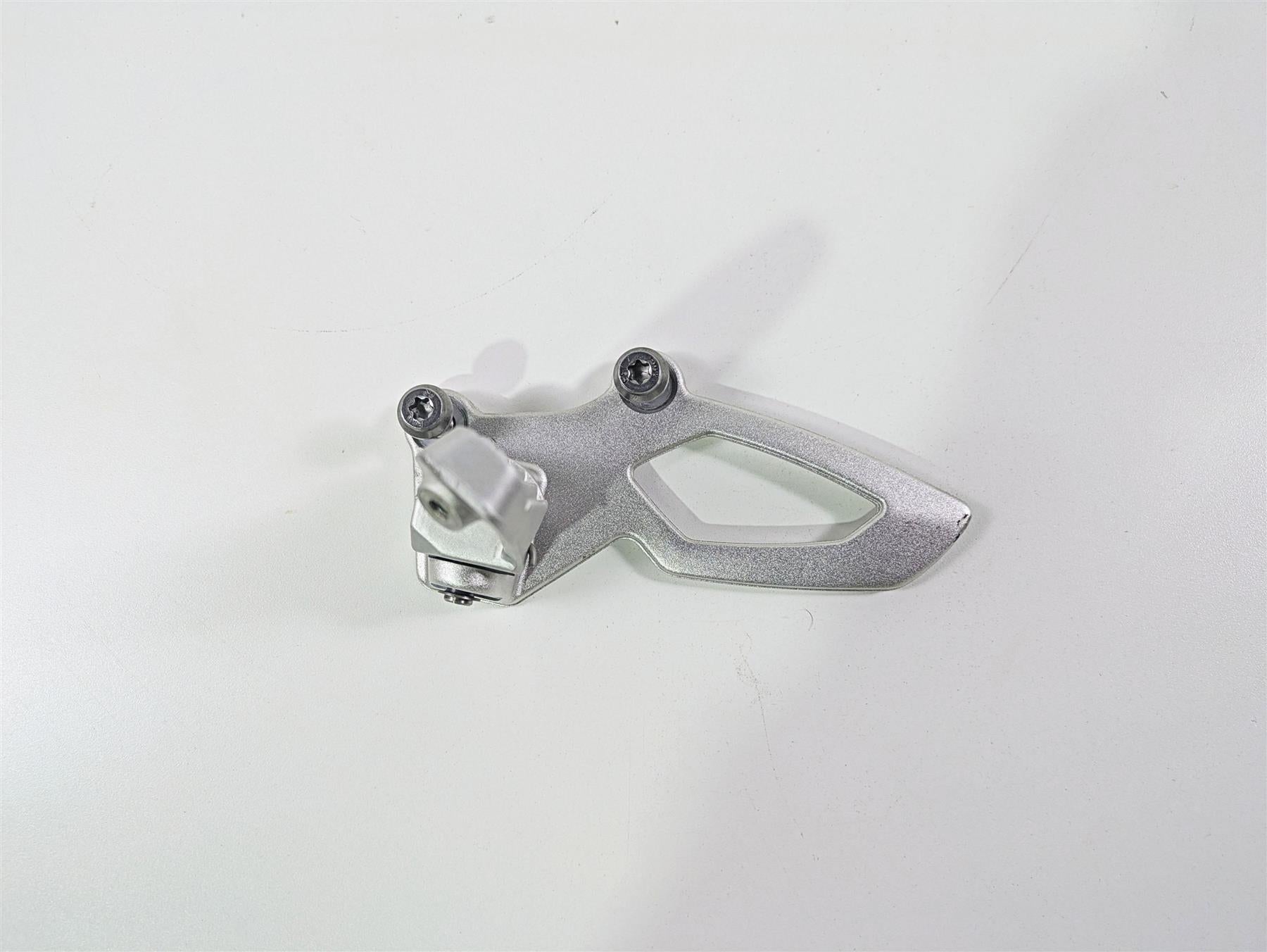 2022 BMW RnineT Pure K22 Left Footpeg Foot Peg Rest 46719457881 {{ shop.shopifyCountryName }} - Mototech271