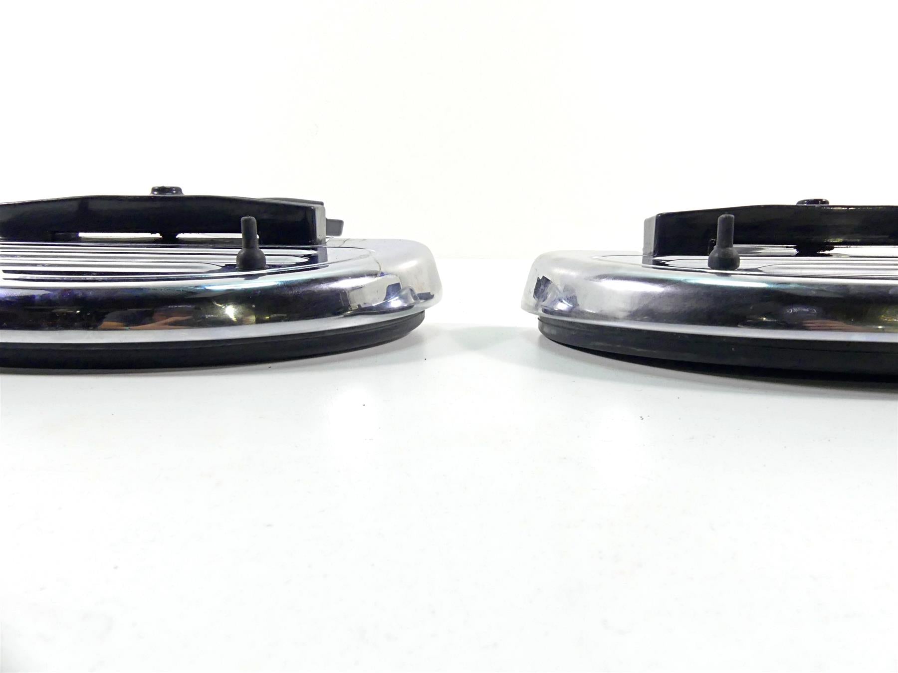 2010 Harley FXDF Dyna Fat Bob Rear Passenger Softail Floor Board Set 49224-06A {{ shop.shopifyCountryName }} - Mototech271