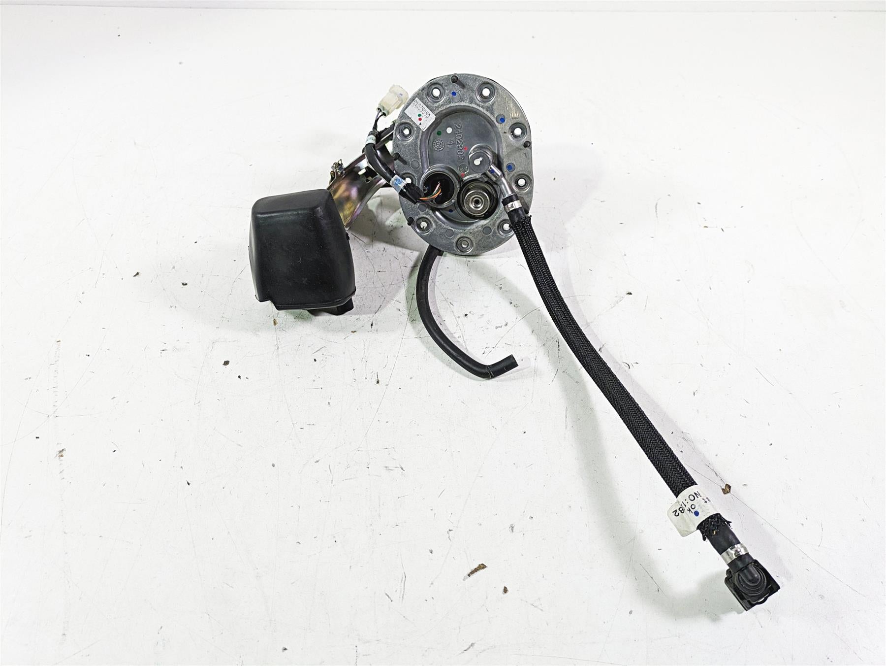 2020 Triumph Street Scrambler 900 Fuel Gas Petrol Pump -Tested T2402902 T1240330 {{ shop.shopifyCountryName }} - Mototech271