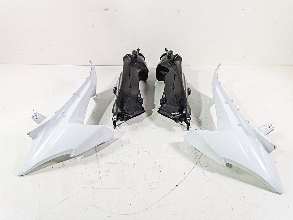 2016 Suzuki GSXR1000 Air Intake Ram & Cover Set 94420-47H00 94430-47H00 {{ shop.shopifyCountryName }} - Mototech271